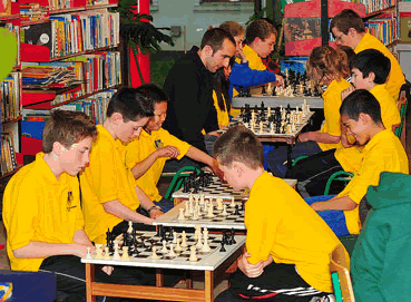 Community Games chess match